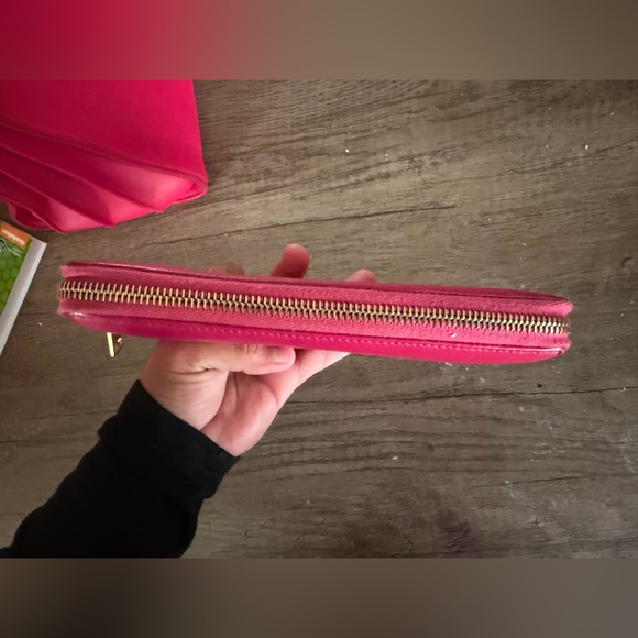 Yves Saint Laurent Pink Wallet - Picture 3 of 6